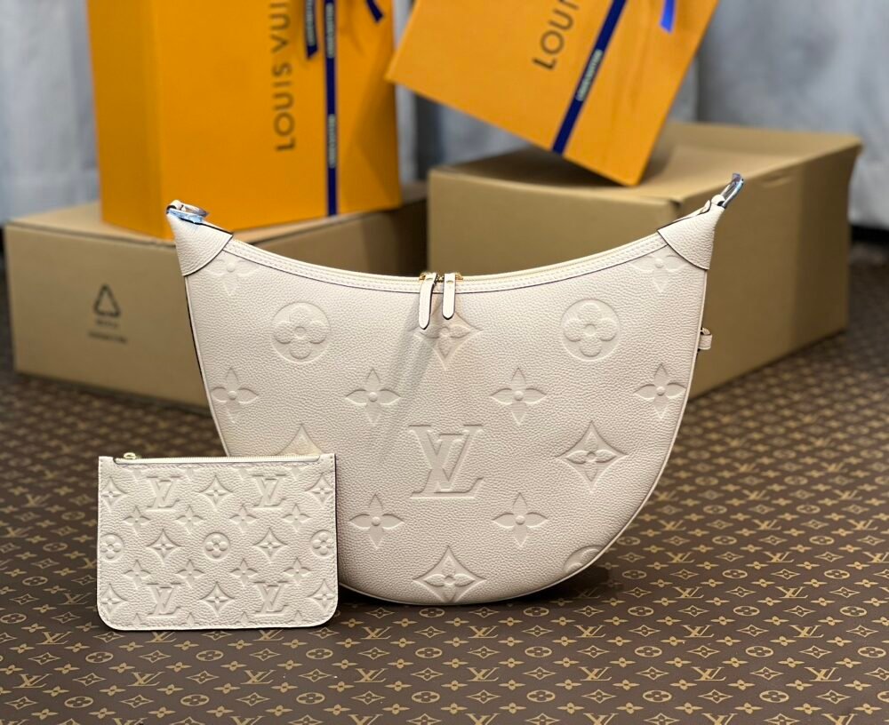 Replica Louis Vuitton  Loop Hobo  M46739