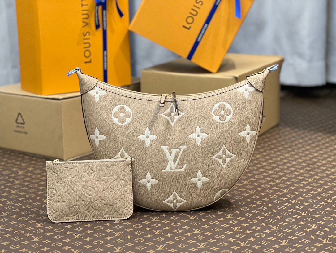 Replica Louis Vuitton  Loop Hobo  M46738